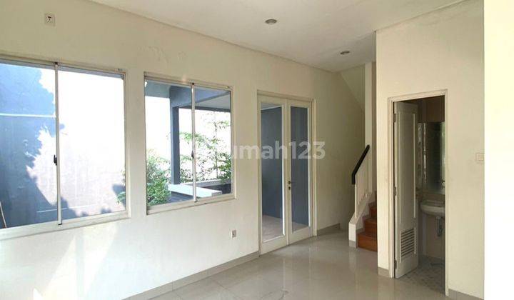 Rumah Cantik Terawat 3Lantai Di Residence One Bsd City, Siap Huni 2