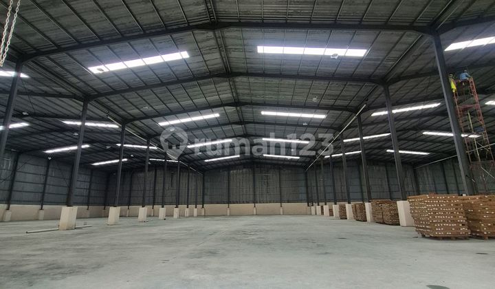 Gudang Baru Siap Pakai Lokasi Strategis dan Luas di Paku Haji
