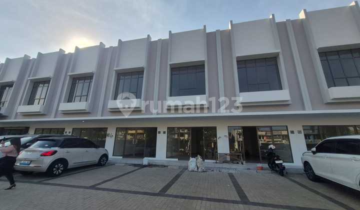 Ruko Santa Monica Di Gading Serpong 2 Lantai Siap Buka Usaha