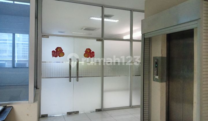 2 Units of Shops and Buildings in Tanah Abang Ready to Use 120k/m2