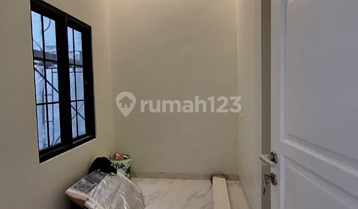 Cool Design House in Kencana Loka BSD, 2 Floors, SHM, Ready to Occupy 2