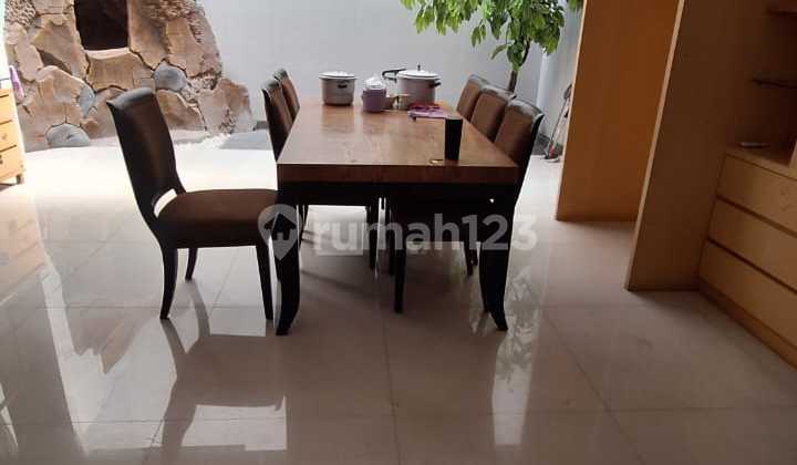 Rumah Cantik Rapih 2 Lantai Siap Huni Di Alam Sutera  2