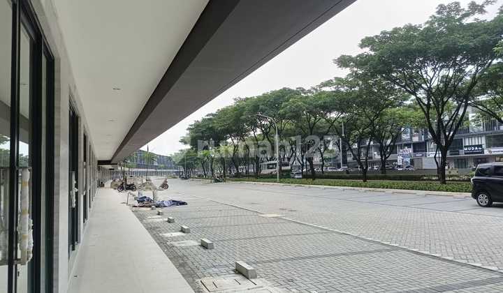 3-Story Shop House in BSD Enchante, 2 Units Available, Not Yet Demolished Condition.