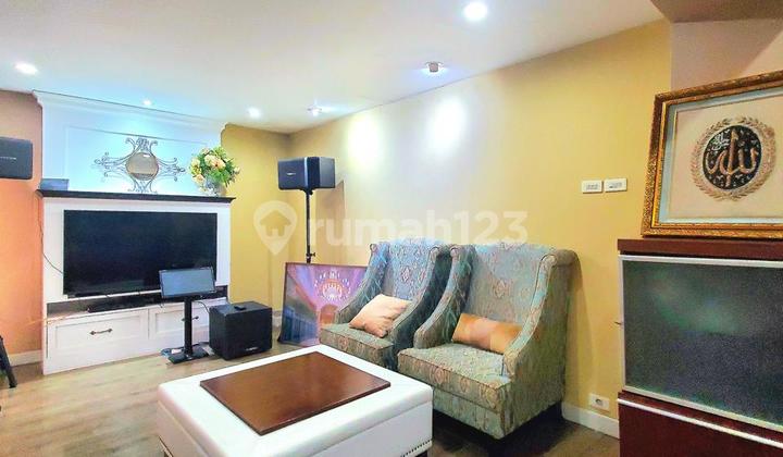 Rumah Mandar Modern Classic Di Tangerang Selatan Siap Huni  2