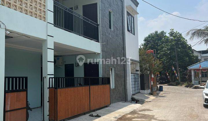 Kost 18 Kamar di Bumi Puspitek Asri Serpong, Tangerang 1