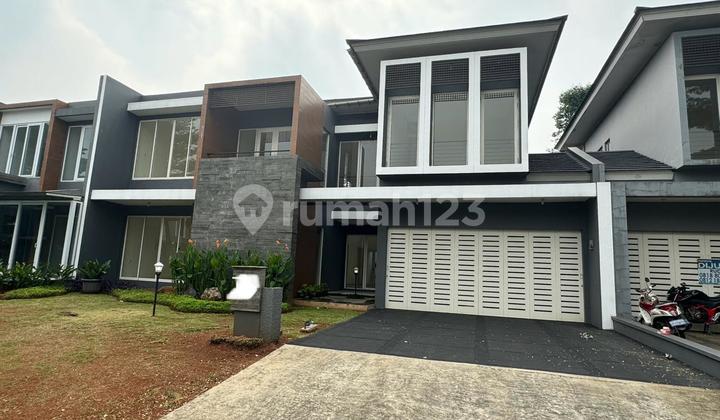 2-Storey House in Alam Sutera, Spacious Building with 5 Bedrooms, Ready to Occup