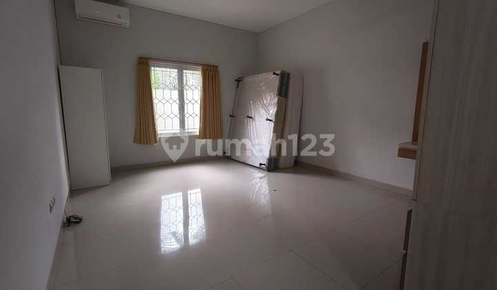 Rumah Bagus Minimalis Gading Serpong Lokasi Bagus Siap Huni