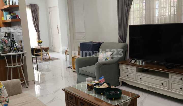Beautiful House In BSD Nusaloka 3 Floors Neat Ready To Occupy