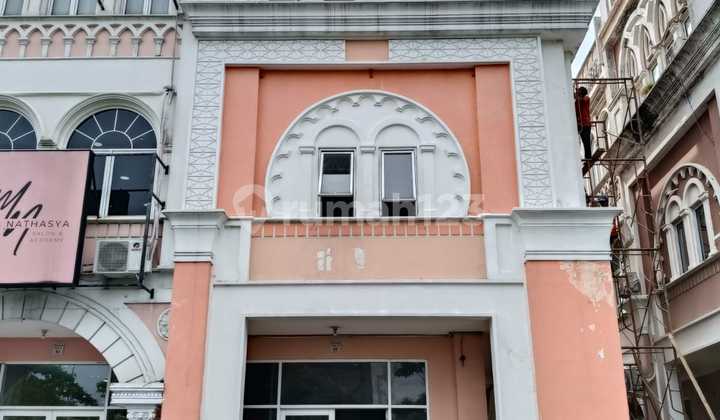 Ruko Cantik Di Gading Serpong 3 Lantai Posisi Hadap Jalan Raya