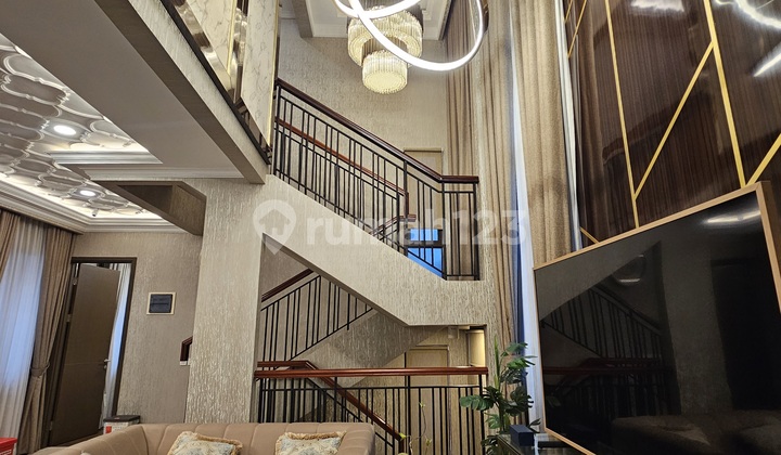 Rumah Mewah Impian Keluarga di Bsd City Sudah Furnished Siap Huni Rumah Mewah Impian Keluarga di Bsd City Sudah Furnished Siap Huni