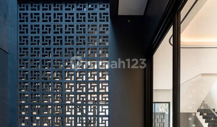 Beautiful House in BSD Eminent Brand New 2 Floors Good Ready to Live In 2