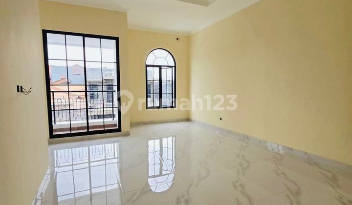 Brand New Beautiful House Ready to Occupy in Griya Loka BSD 2