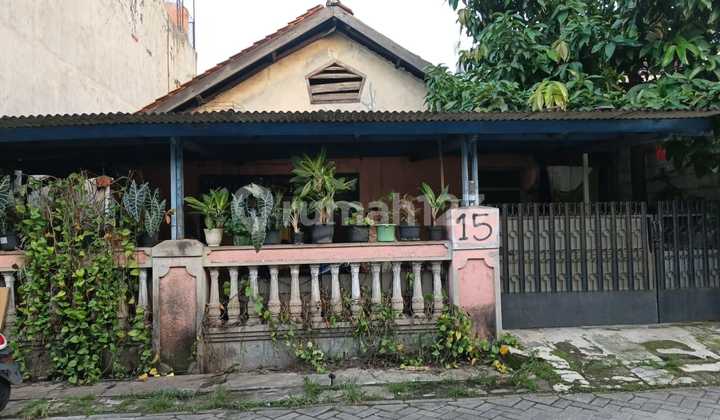 Minimalist House For Sale, Land Price Only in Cimone, Tangerang 1