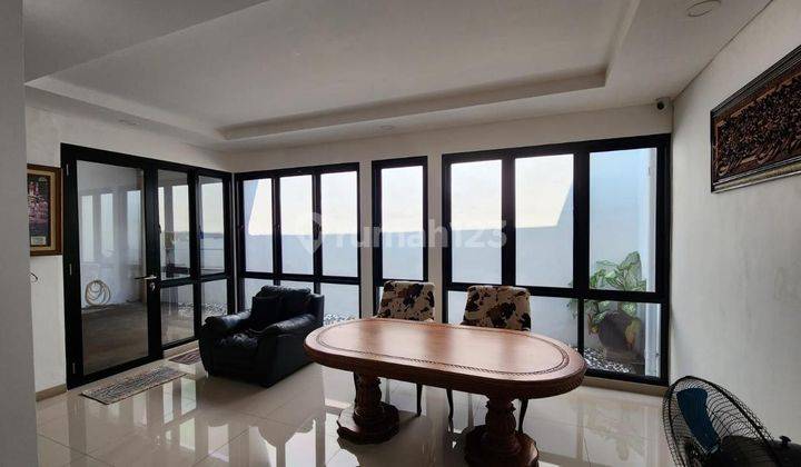 Rumah Cantik Modern Clasic Full Furnished, Di Giri Loka Bsd 2