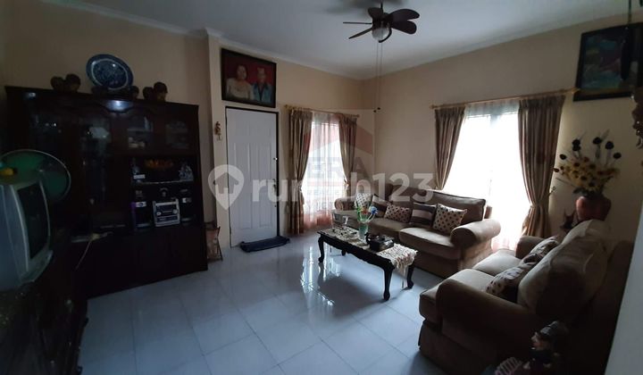 Rumah 2 Lantai Bagus SHM Bintaro Daerah Tangerang Selatan