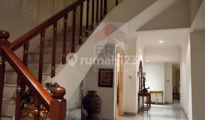 Rumah 2 Lantai Bagus SHM Pondok Indah Jakarta Selatan 2