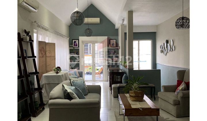 Rumah 2 Lantai Asri Bagus SHM Pondok Indah Jakarta Selatan