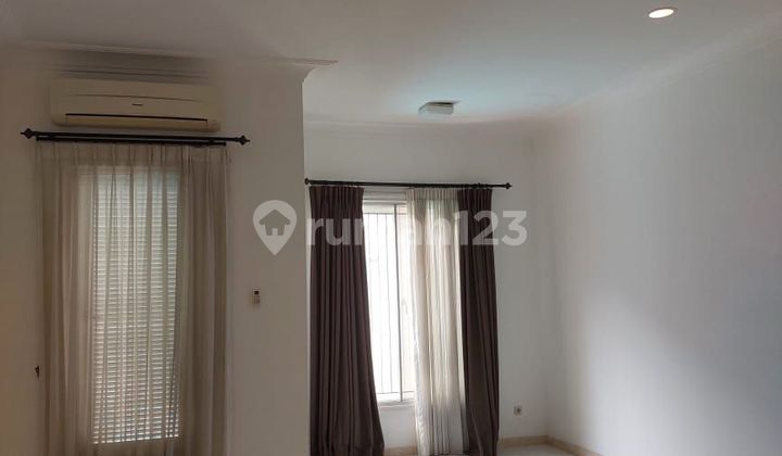 2 Lantai Bagus Semi Furnished Pondok Indah Jakarta Selatan 2