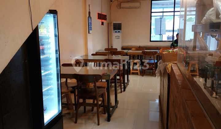 DiSewakan Ruko Di Cipete 3 Lantai Unfurnish 225jt/thn 3KM//11.25