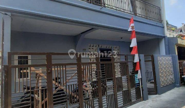 3 Lantai Bagus Rumah Kos SHM Tebet Jakarta Selatan 1