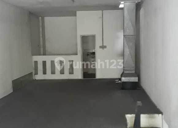 DiSewakan Ruko Di Hayam Wuruk Jakpus LT130 / LB210 5x26 /10.25 DiSewakan Ruko Di Hayam Wuruk Jakpus LT130 / LB210 5x26 /10.25