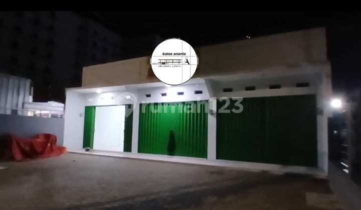 For Rent: 3 Adjacent Shophouses/Shophouse 150 million/Year Minimum 2 years Duren3 Land Area: 44m²/11.25