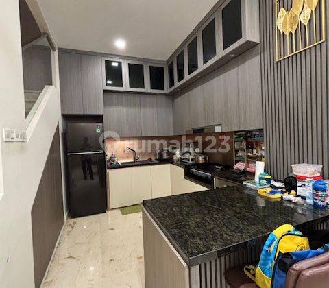 Dijual Rumah Cantik 2.5 Lantai di Golf Island Pik Siap Huni 2