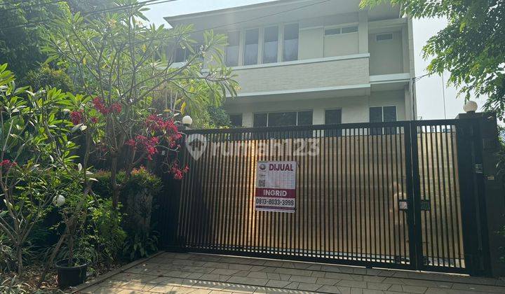 Rumah 3 Lantai Bagus Furnished Hak Guna Bangun di Ancol Timur, Jakarta Utara 1