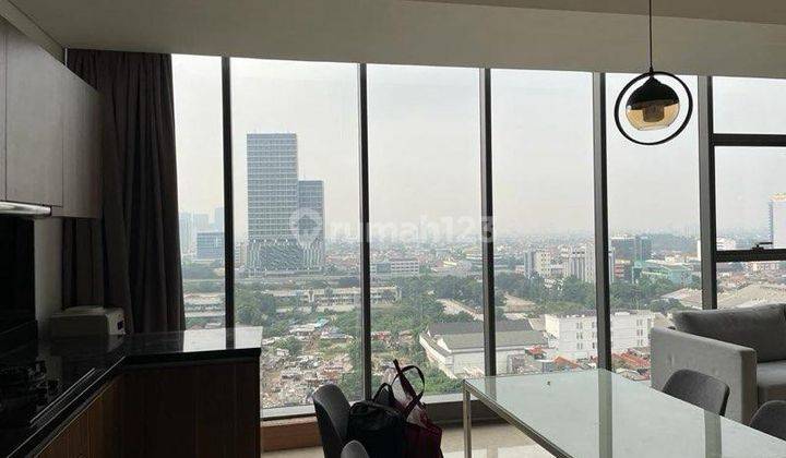 Apartement L'Avenue 2 BR Furnished Bagus 2