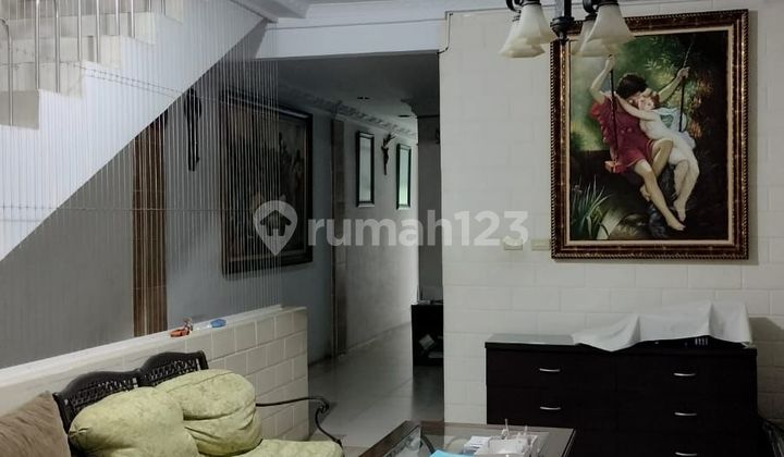 Ruko Bagus 436 m2 HGB Komplek 68 Pangeran Jayakarta, Jakarta Pusat Ruko Bagus 436 m2 HGB Komplek 68 Pangeran Jayakarta, Jakarta Pusat