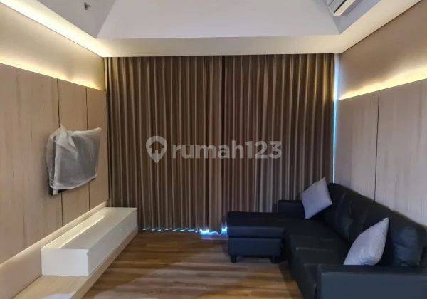 Disewakan Apt Holland Village 3 + 1 Kamar Tidur Furnished Cantik 2