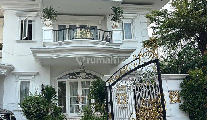 Rumah 2 Lantai Bagus Sertifikat Hak Milik di Bukit Gading Villa, Jakarta Utara 1