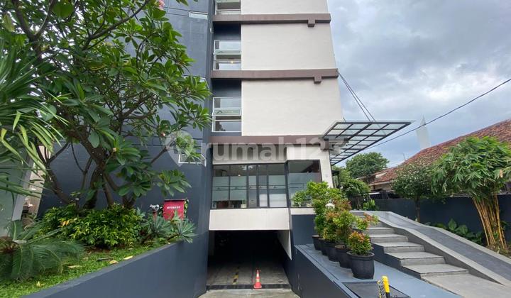 6+1 Floor Hotel with SHM Near Transjakarta Access in Matraman, East Jakarta 2