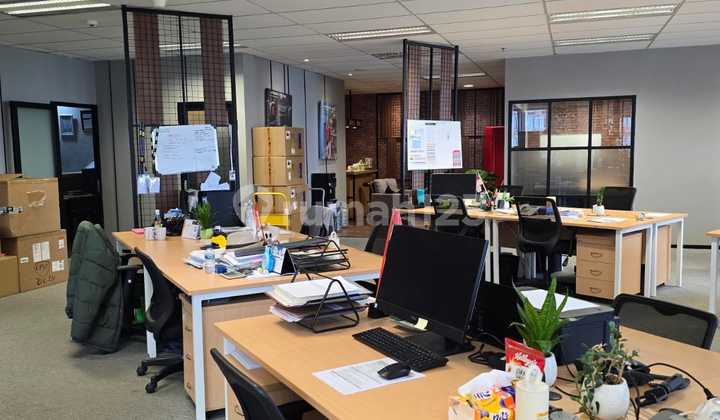 Office Space South Quarter Semi Bare Condition at Tb Simatupang, South Jakarta Office Space South Quarter Semi Bare Condition at Tb Simatupang, South Jakarta