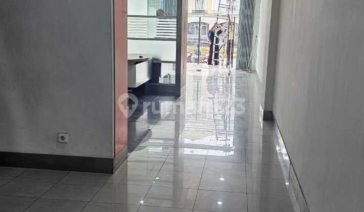 Former Bank Bagus Ruko 328 m2 Mampang, South Jakarta 2
