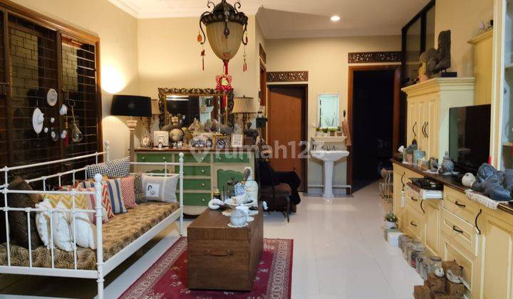 Dijual rumah mewah di Mokmer, Kemayoran berlokasi strategis 1