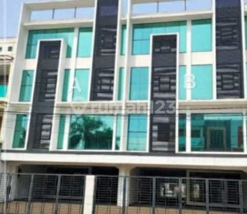 Dijual Gedung/office 2 Mukadi Jatinegara 2 Unit Gandeng