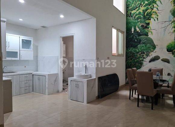 Disewakan Rumah 2,5 Lantai Siap Huni di Sunter, Jakarta Utara 4