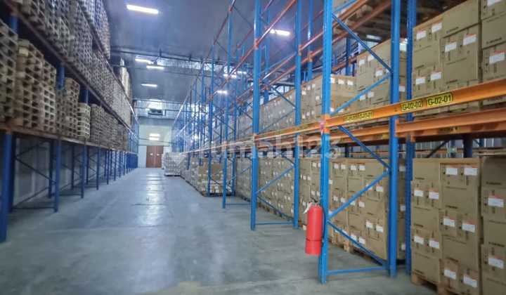 Warehouse for Rent 820 Meters in Cakung Warehouse for Rent 820 Meters in Cakung