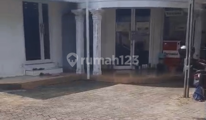 Old House For Sale 940 M In Utan Kayu