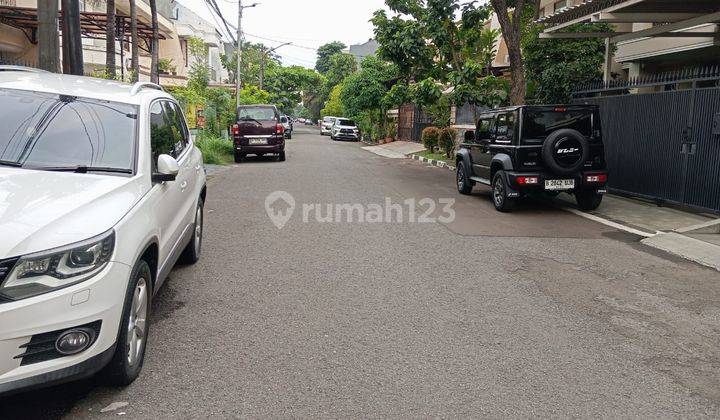 Dijual Rumah Bagus 3 Lantai Di Gading Kirana 2