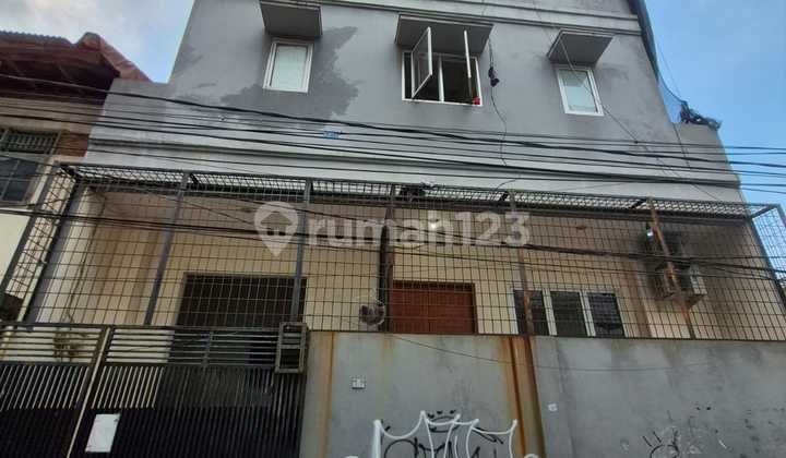 Dijual Rumah Kost 5 Lantai di Jalan Ampera Dijual Rumah Kost 5 Lantai di Jalan Ampera