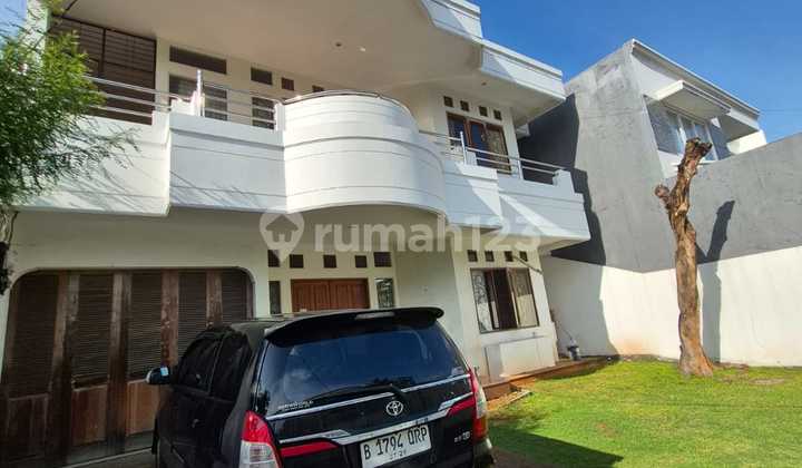 Agung Tengah, Dijual Rumah 2 Lantai 370 M 2