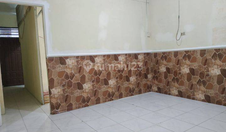 Disewakan Rumah 2 Lantai Di Kartini 1