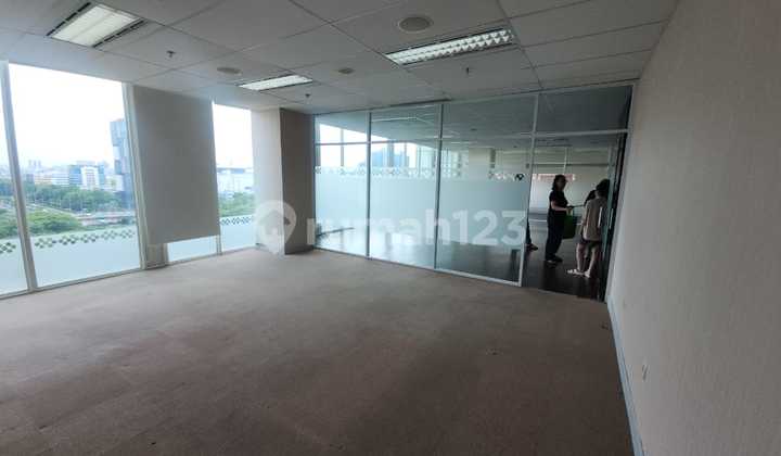 Dijual Office Space 173 M² Springhill Bagus Dan Siap Pakai