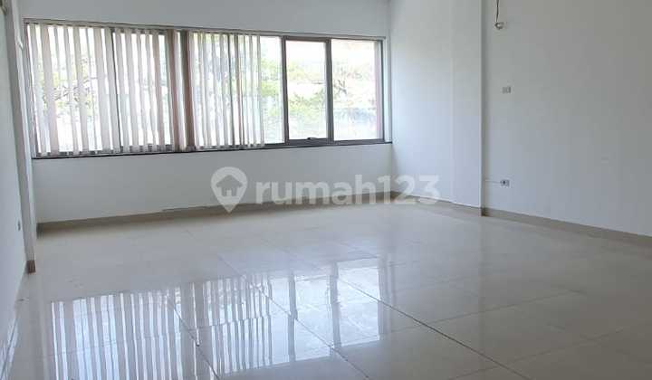Disewakan Ruko 3,5 Lantai di Sunter