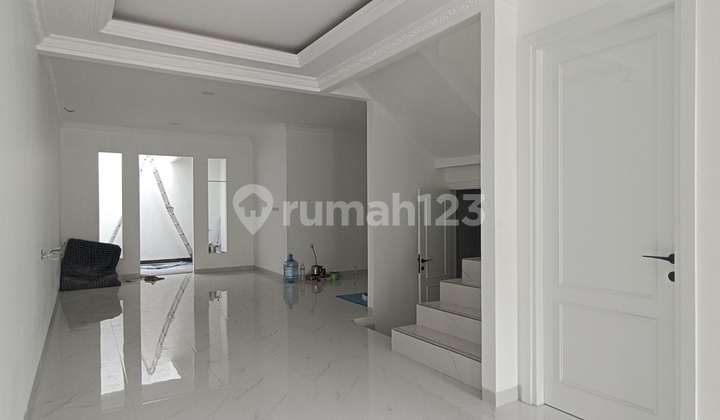 Brand New American Classic House di Sunter Agung 2