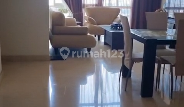 The Summit, Dijual Apartemen 3 Br Lantai 20