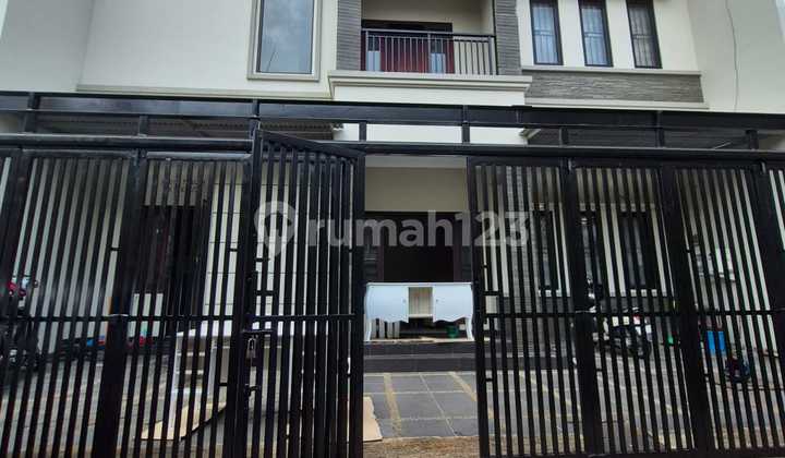 For Rent 12x14 House, 2 Floors In Sunter For Rent 12x14 House, 2 Floors In Sunter