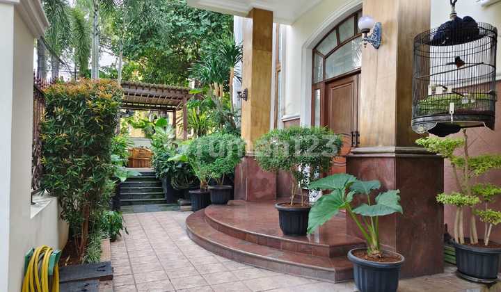 Disewakan Rumah Hoek 329 M Di Gading Kirana